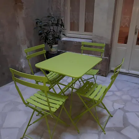 19 Rue Verdiere Апартаменты *