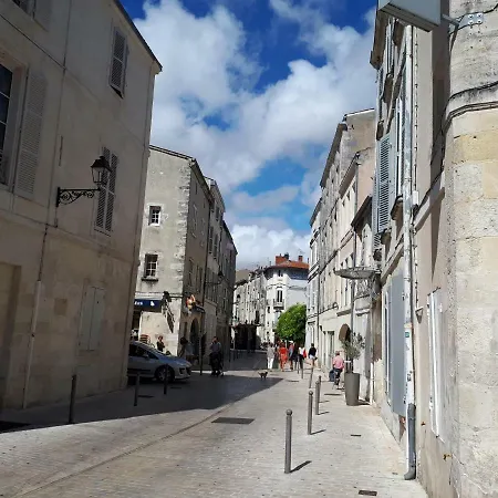 19 Rue Verdiere Апартаменты